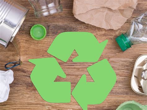 Reciclar envases beneficios Limpieza de Málaga