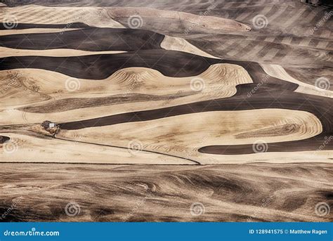 Farm on the Palouse in Autumn Stock Image - Image of palouse, field: 128941575