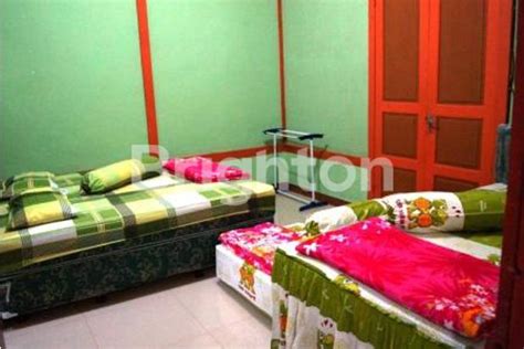 Villa Di Dalam Kebun Cengkeh Berkapasitas Orang Di Kawasan Wisata