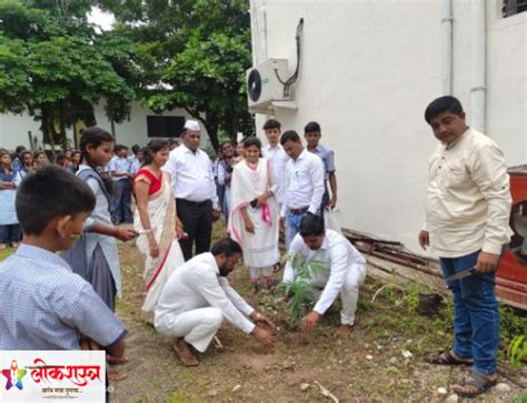 स्वातंत्र्याचा अमृत महोत्सवमहात्मा ज्योतिबा फुले विद्यालयात