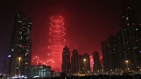 Fireworks in the night sky over Dubai, UAE image - Free stock photo ...