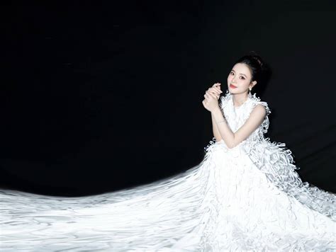 D N Hot Girl Tu I T N I B T V I T I S C V S Nghi P