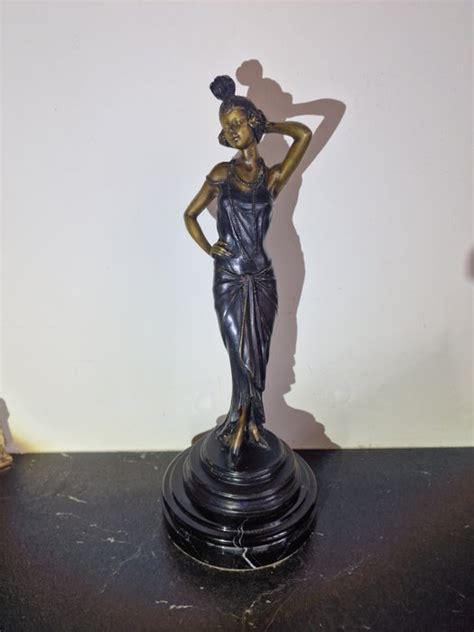 Sculpture Représentation Féminine 37 cm Bronze Marble Catawiki