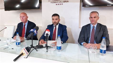 Reggina Foti Fenice Amaranto non può affrontare campionato