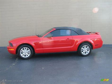 2006 Torch Red Ford Mustang V6 Deluxe Convertible 41022998 Gtcarlot