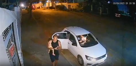 Vídeo mostra cachorro avançando em PM agente estava a filha no colo