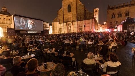 Torna il cinema all aperto più bello del mondo la Cineteca vi aspetta