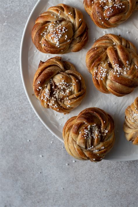 Fluffy Swedish Cinnamon Buns Nordic Kitchen Stories