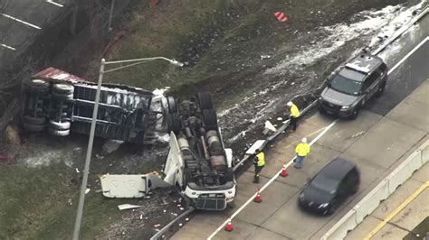 Pennsylvania Turnpike Tractor Trailer Overturns Near Cranberry