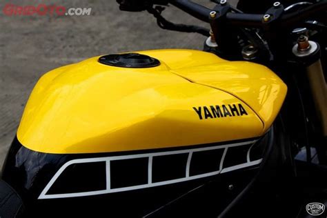 Bosan Berfairing Yamaha R1 50th Anniversary Dirombak Jadi Naked Bike Gridoto