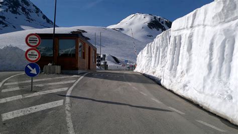 Livigno Il Passo Della Forcola Resta Aperto A Fasce Orarie