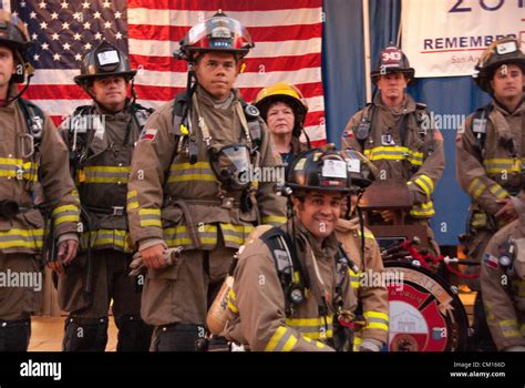 San Antonio Texas Usa 11 September 2012 Firefighters Prepare To