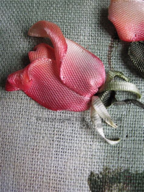 ХоббиШтучки: Вышивка ЛЕНТАМИ | Ribbon embroidery kit, Silk ribbon ...