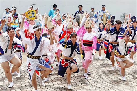 【動画】県内4大学阿波踊り連、とくしまマルシェで100人乱舞｜徳島の話題｜徳島ニュース｜徳島新聞デジタル