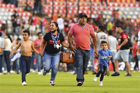 Tragedia En México Así Fue La Impactante Pelea Entre Barras De