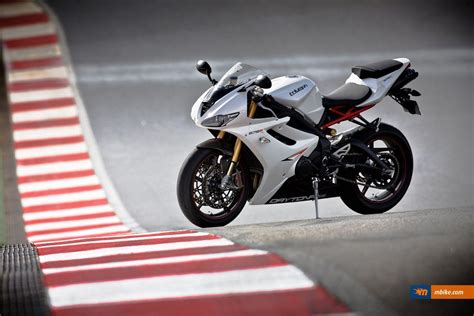 Triumph Daytona 675 Wallpapers Wallpaper Cave