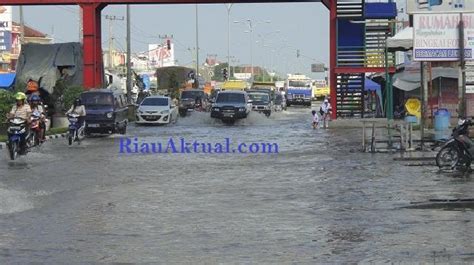 Dinas Pupr Katanya Sudah Siapkan Solusi Atasi Banjir Di Pekanbaru