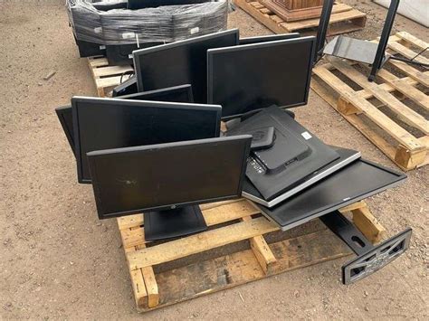 Qty Pallets Of Assorted Monitors Sierra Auction Management Inc