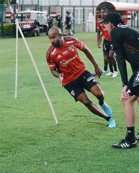 Vendido Pelo Inter Patrick Sofre Les O E Vira Problema Para O S O Paulo