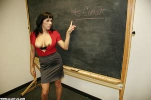 Horny Chick Takes Advantage Of Guy S Long Hard Dick Work XXX Dessert