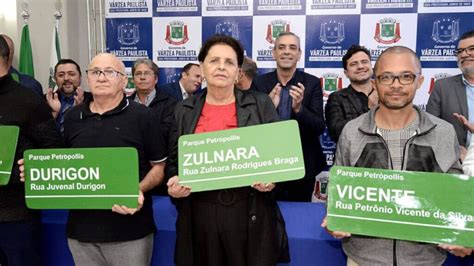 Prefeitura de Várzea Paulista homenageia moradores nomes de ruas