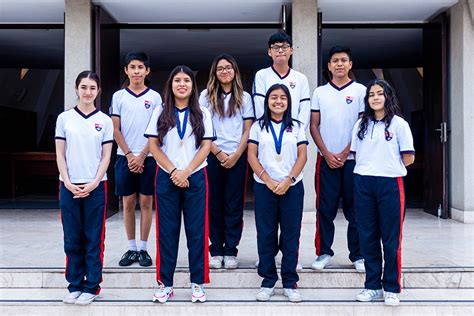 Conciencia P Rpura Ubicaci N Colegio San Agustin Uniforme Abuso Bebida