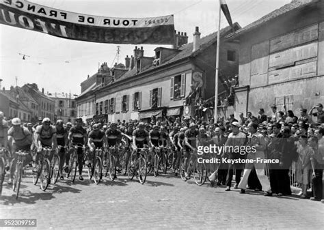 7166 Black And White Tour De France Stock Photos High Res Pictures