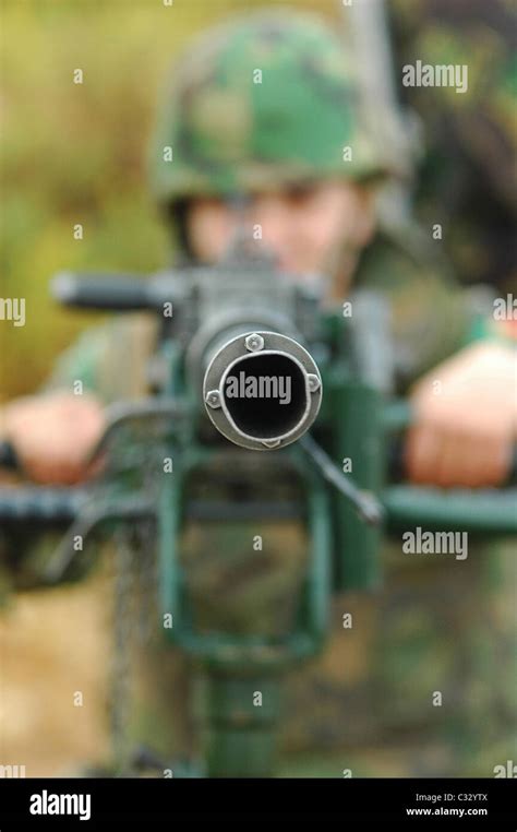 12 7 Schweres Maschinengewehr Fotos Und Bildmaterial In Hoher Auflösung Alamy