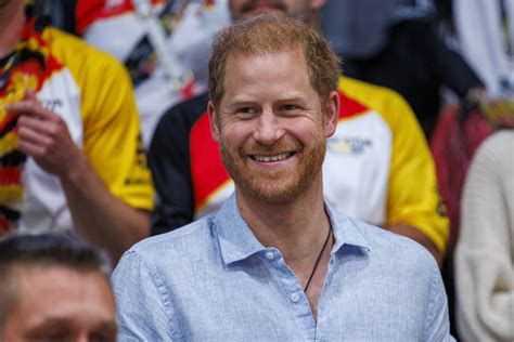 Príncipe Harry Se Dice Reivindicado Tras Fallo Contra Tabloide Británico Por Espionaje El