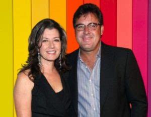 Vince Gill's Net Worth 2024: Age, Height, Biography, Wife, Earnings