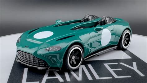 Premium Hot Wheels Aston Martin V Speedster Exotic Envy