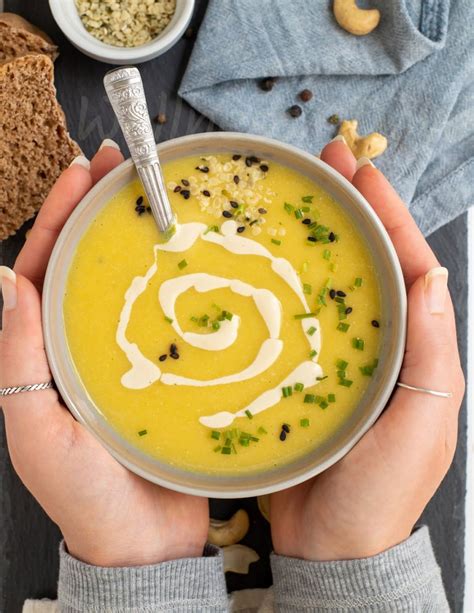 Creamy Zucchini Soup Wellnessdove