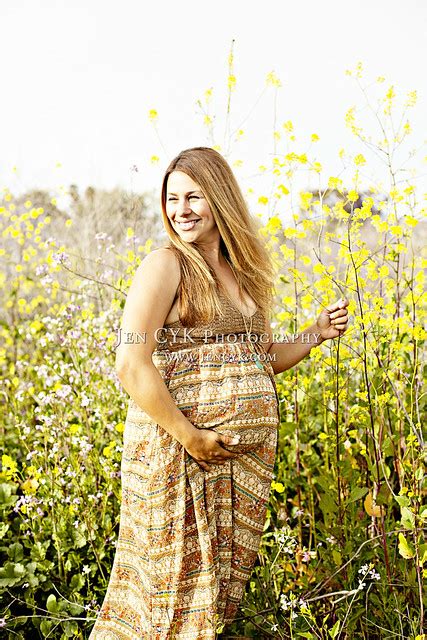 Maternity Poses Jen Cyk Photography