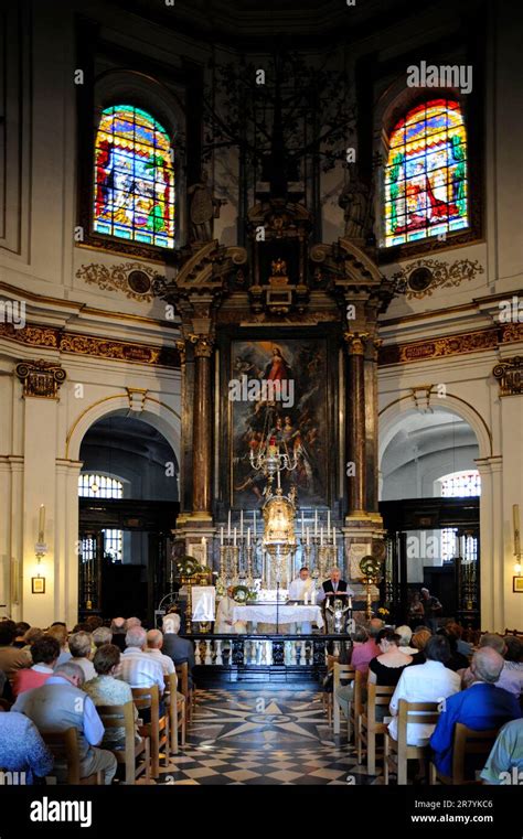 Interior de la Basílica de Scherpenheuvel Scherpenheuvel Zichem