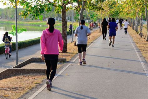 Manfaat Berjalan Kaki Untuk Kesehatan