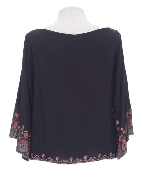 Farm Blusa Preta Estampada TROC