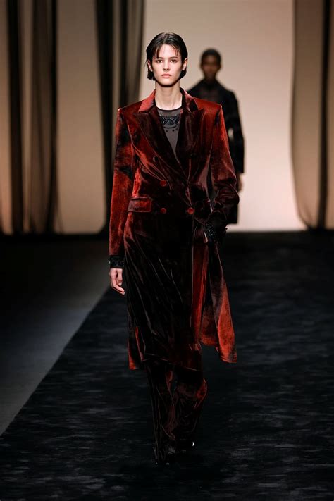 Alberta Ferretti Fashion Show Runway Ready To Wear Fall Winter