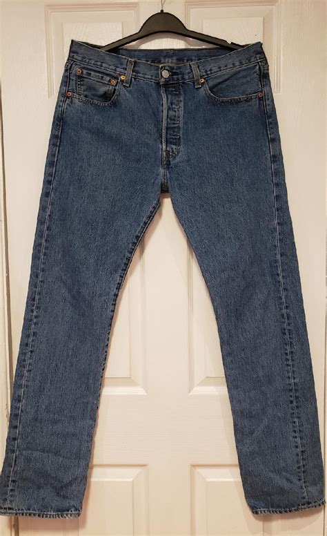 Mens Levis 501 Button Fly Jeans Sz 33 X 34 Pre Owned Property Room