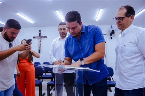 Prefeito Rodrigo Pinheiro assina convênio Hospital Memorial de