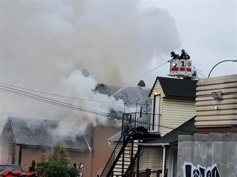 Update Firefighters Battle Blaze At Vacant House On Highway In