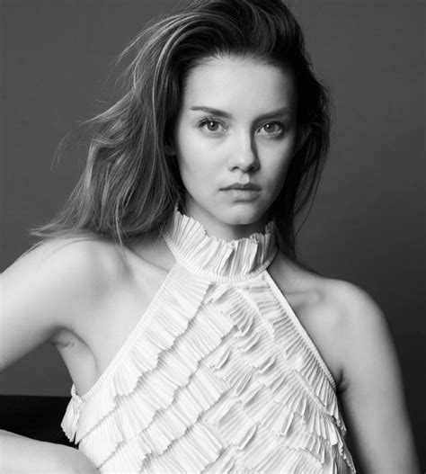 Nicola Cavanis Nude Porn Pics XPicsly Page