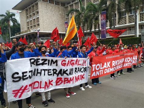 Hari Ini Buruh Dan Mahasiswa Kembali Demo Tolak Kenaikan Harga BBM Di