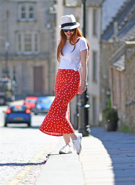 Red Skirt Outfit Ideas How To Wear A Red Polka Dot Skirt For Summer Red Skirt Outfits Polka