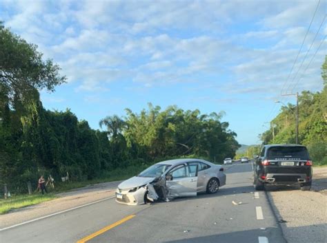 Acidente E Fila De Km Saiba Como Est O Tr Nsito Nas Rodovias De Sc