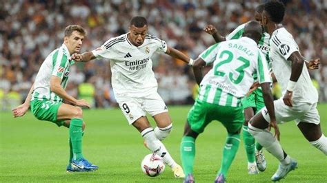 LINK Nonton Streaming Real Madrid Vs Alaves Liga Spanyol Jam 02 00 WIB