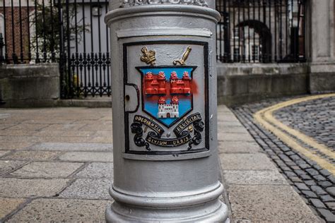 Dublin City Coat Of Arms At The Entrance To Dublin Castle Flickr