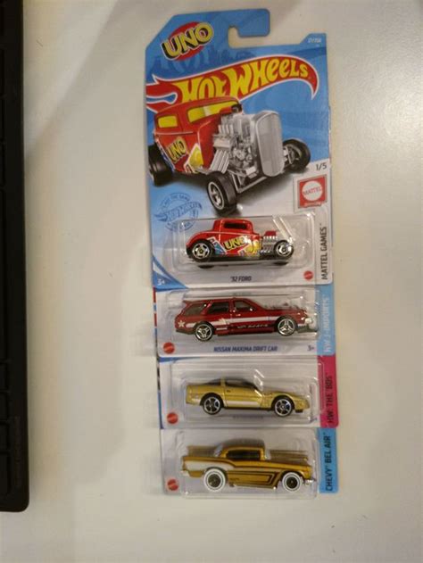 K6 L15 4X Hot Wheels Lange Karte Gebraucht in Menzingen für CHF 12 mit Lieferung auf Ricardo