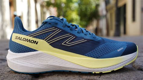 Salomon Aero Blaze VS On Cloudboom ROADRUNNINGReview