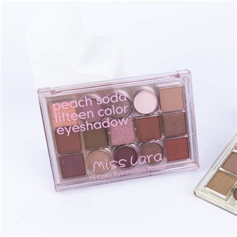 PALETA DE SOMBRAS MISS LARA 15 TONOS Pandora By City Girl