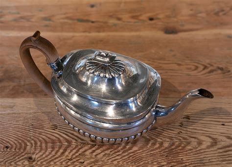 19th Century English Silver Teapot With English Wooden Lid And Handle